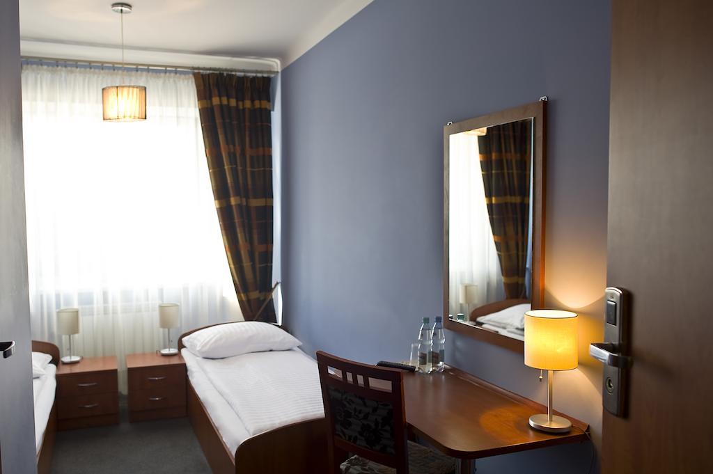 Hotel Korona Łuków 外观 照片